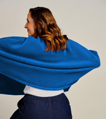 Fleece cape med sjalkrage och kort rygg 7387